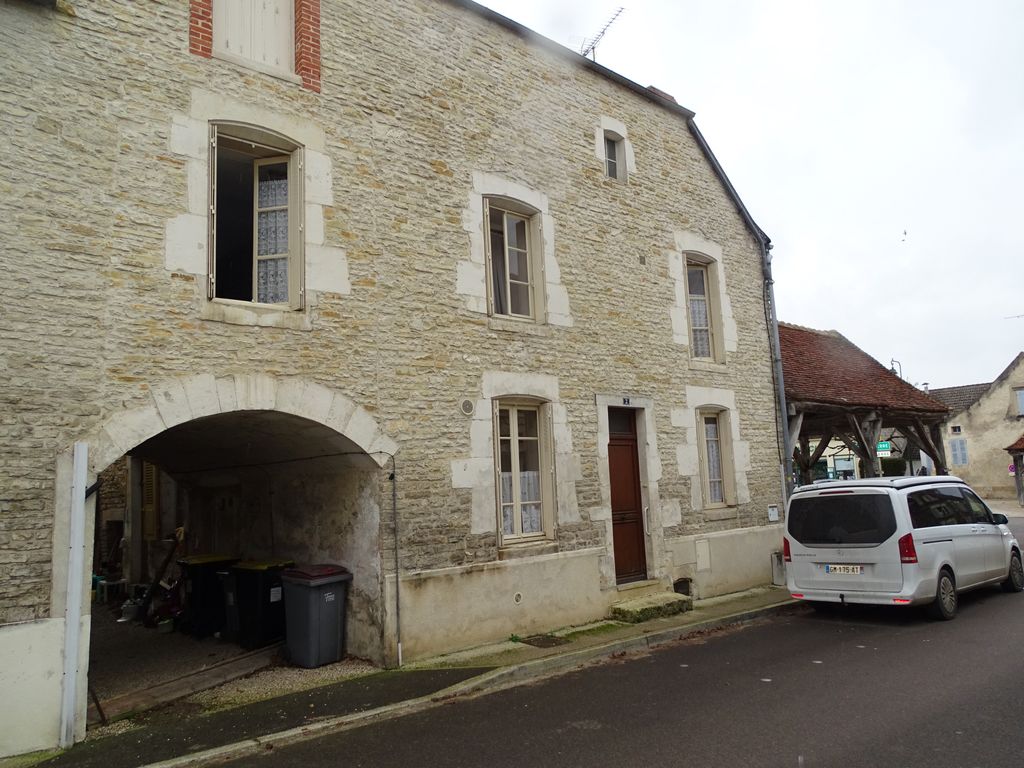 Achat maison à vendre 3 chambres 90 m² - Tanlay