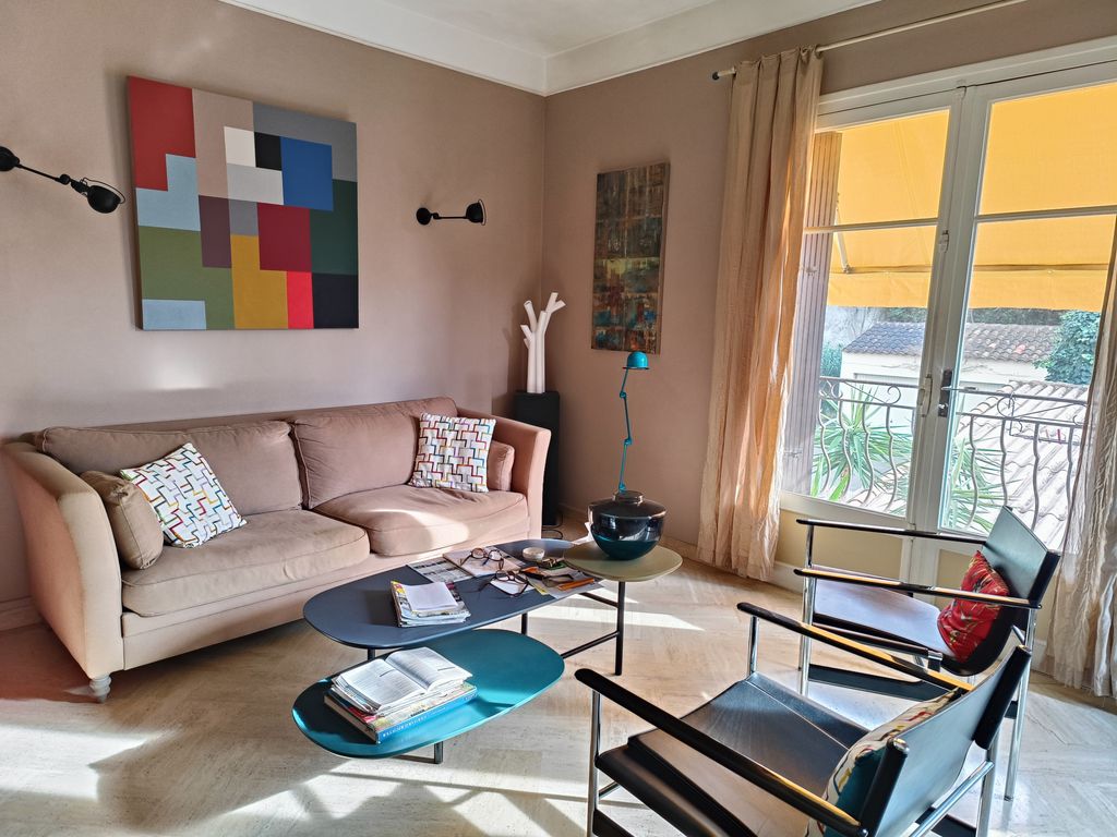 Achat maison à vendre 3 chambres 129 m² - Saint-Raphaël