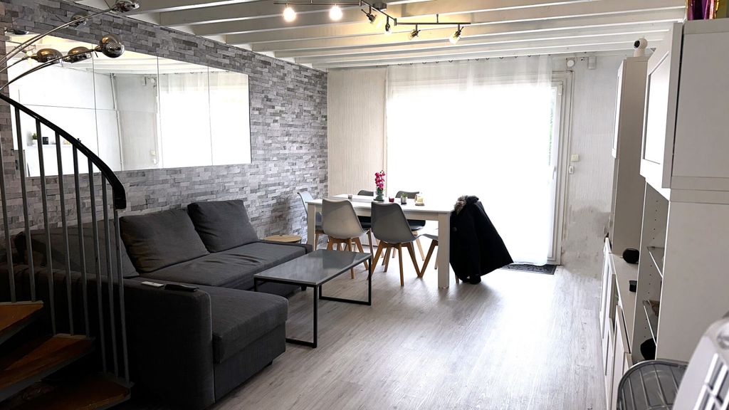 Achat maison à vendre 4 chambres 95 m² - Roissy-en-Brie