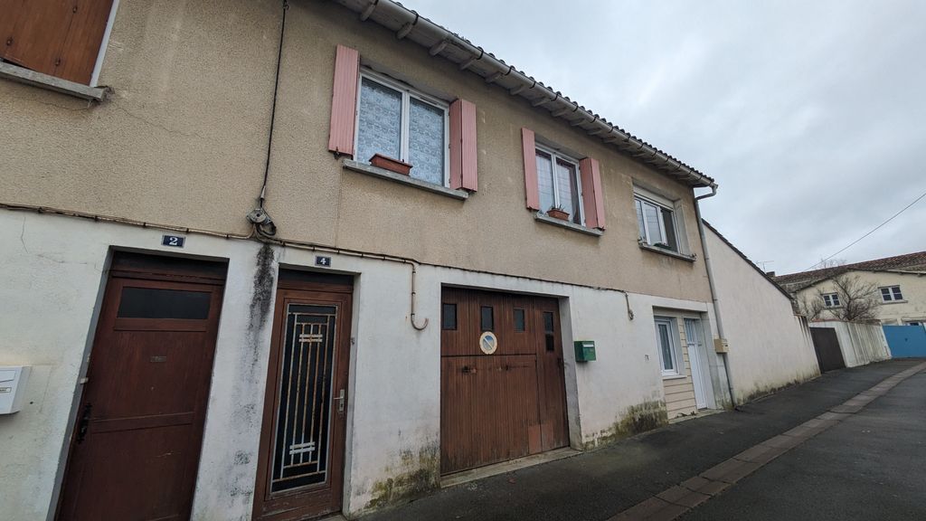 Achat maison à vendre 4 chambres 115 m² - Surgères