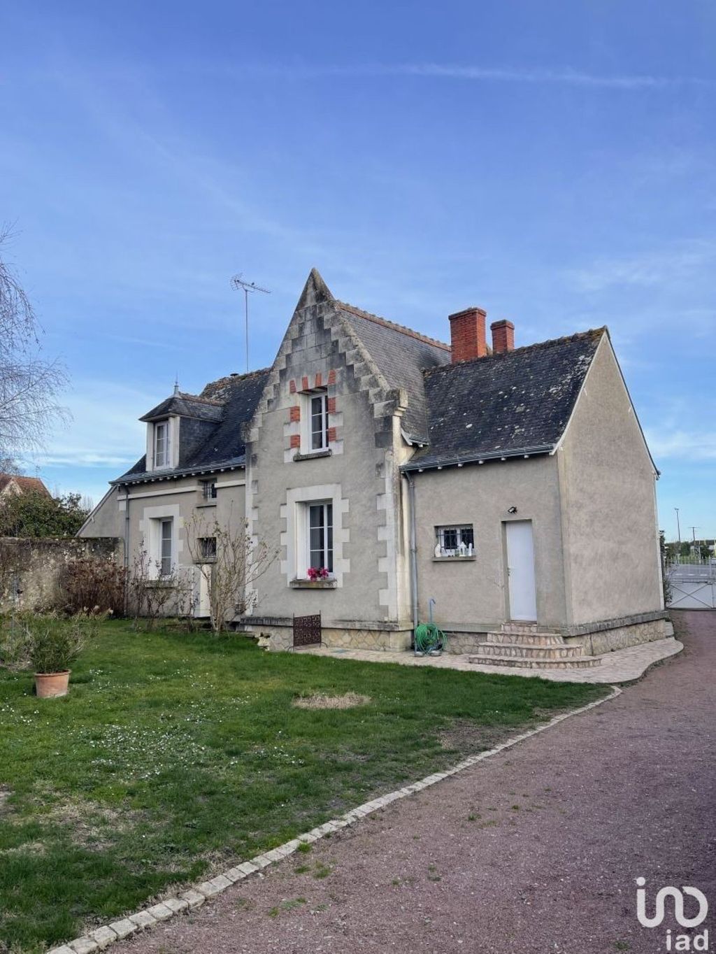 Achat maison à vendre 3 chambres 131 m² - Saint-Hippolyte