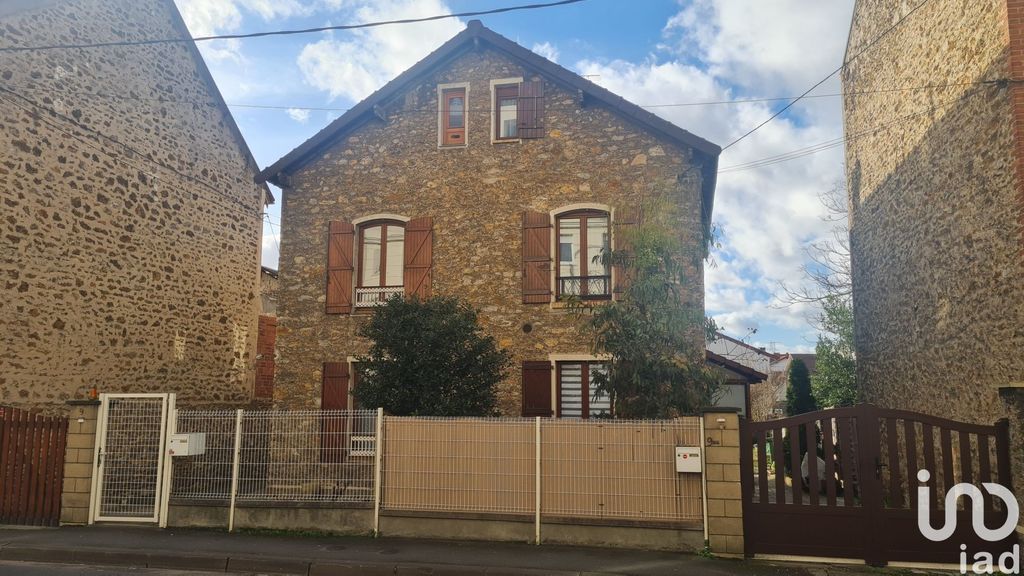 Achat maison à vendre 3 chambres 85 m² - Viry-Châtillon