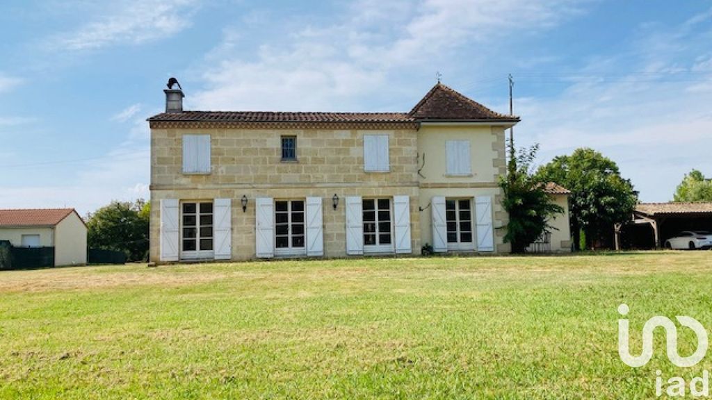 Achat maison à vendre 5 chambres 177 m² - Carignan-de-Bordeaux