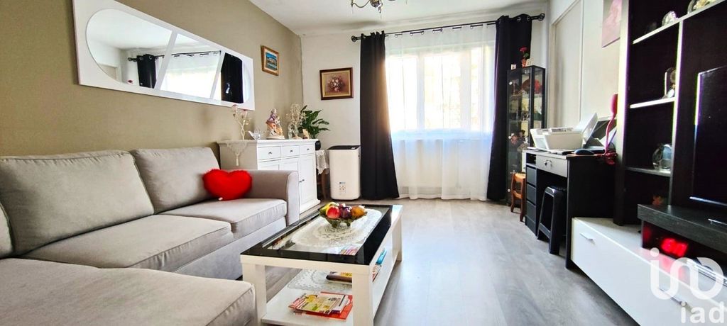 Achat appartement à vendre 4 pièces 75 m² - Saint-Priest