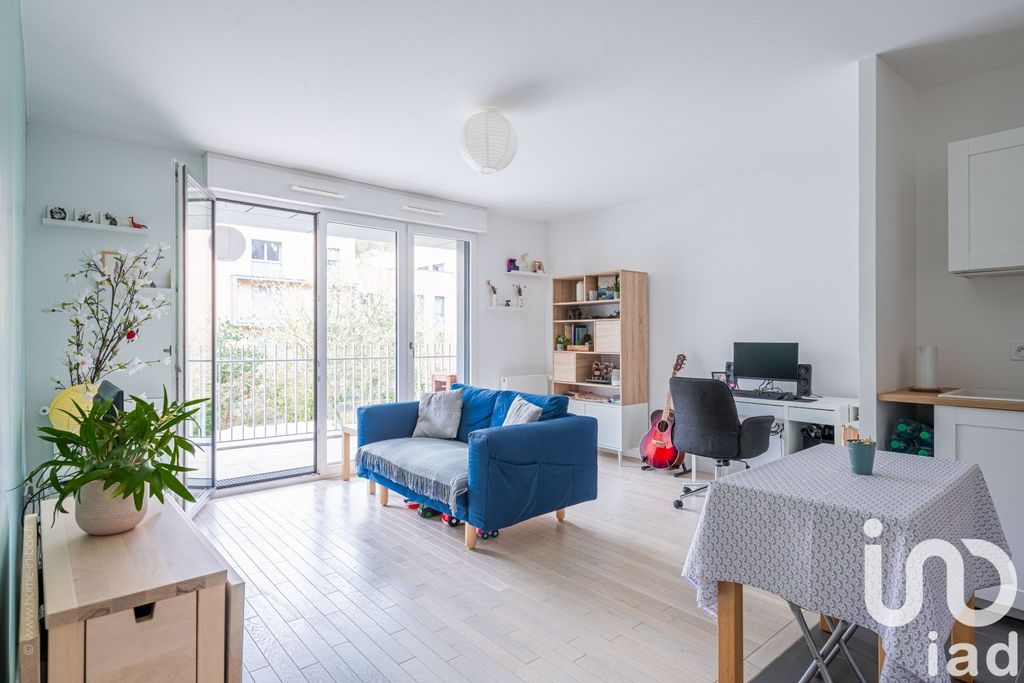 Achat appartement à vendre 3 pièces 59 m² - Versailles