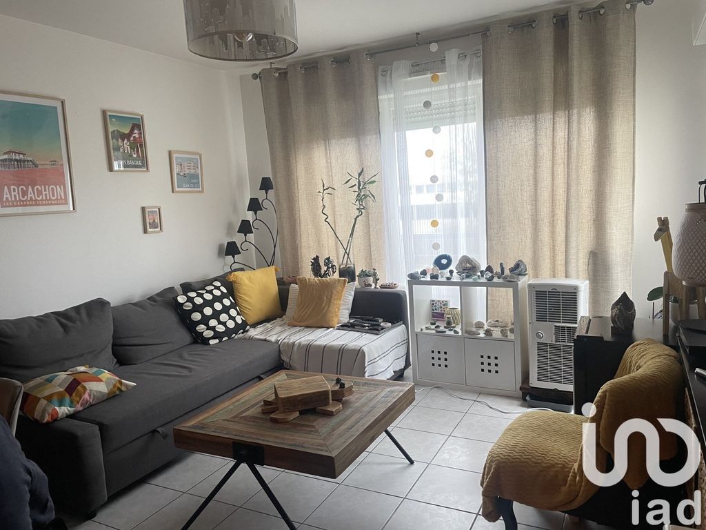 Achat appartement à vendre 3 pièces 62 m² - Saint-Médard-en-Jalles