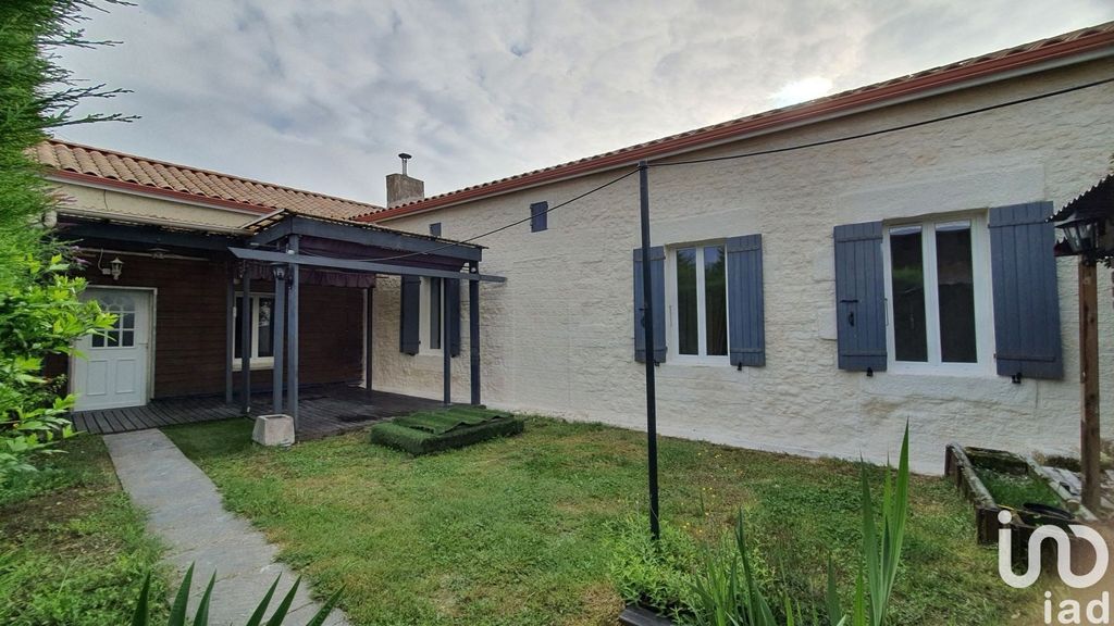 Achat maison à vendre 3 chambres 95 m² - Montguyon