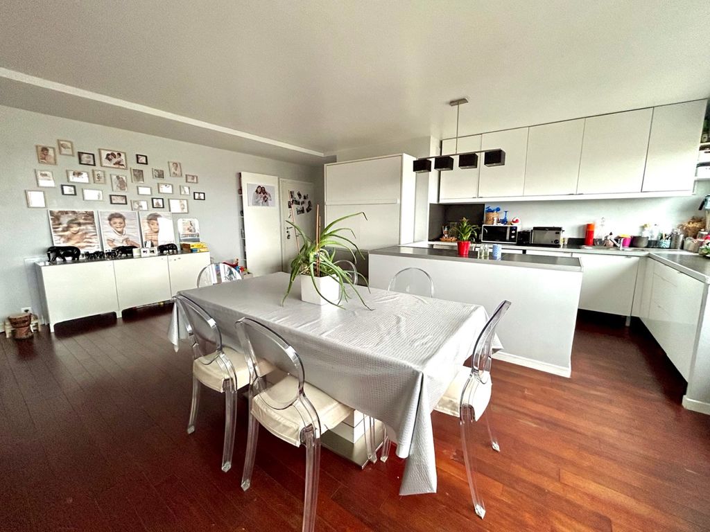 Achat appartement à vendre 4 pièces 87 m² - Courbevoie