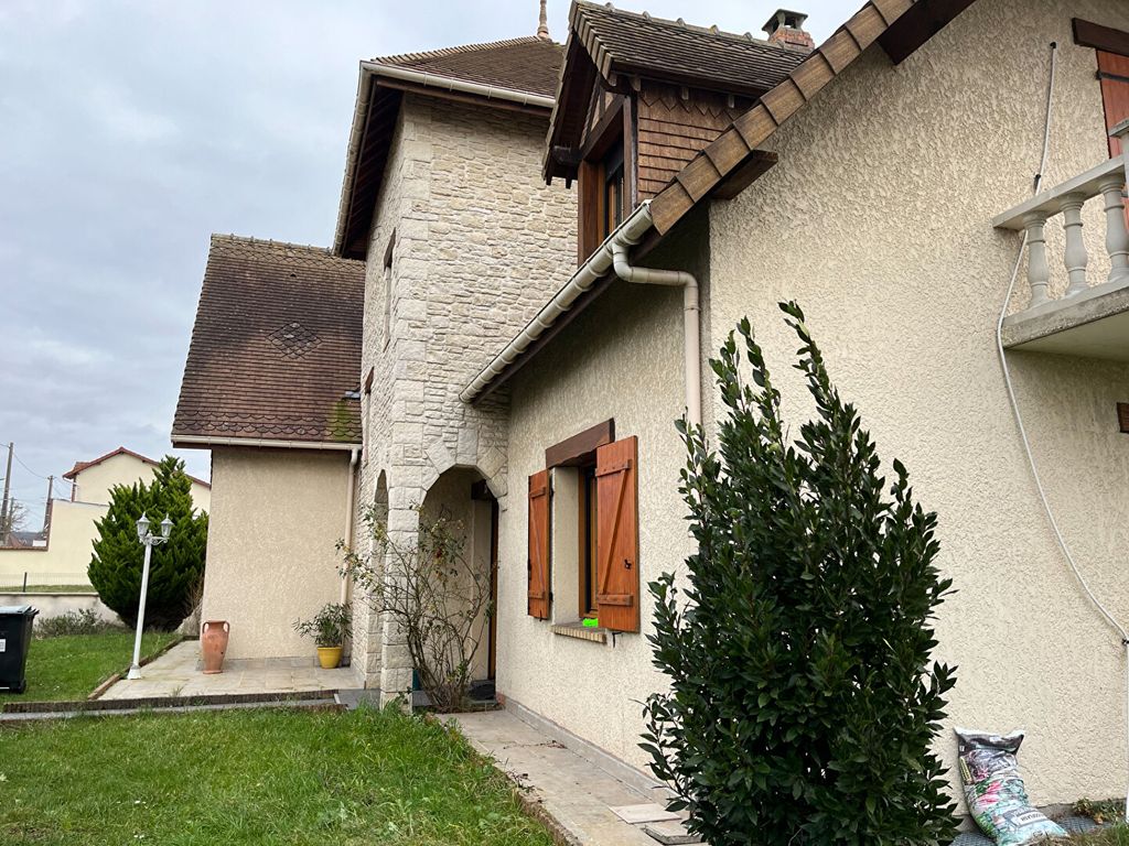 Achat maison à vendre 5 chambres 210 m² - Saint-Étienne-du-Rouvray