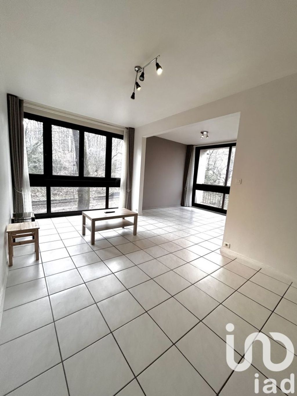 Achat appartement à vendre 5 pièces 83 m² - Fontenay-le-Fleury