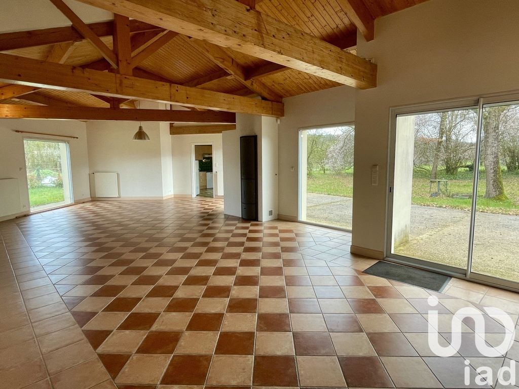 Achat maison à vendre 3 chambres 177 m² - Bonneuil-Matours