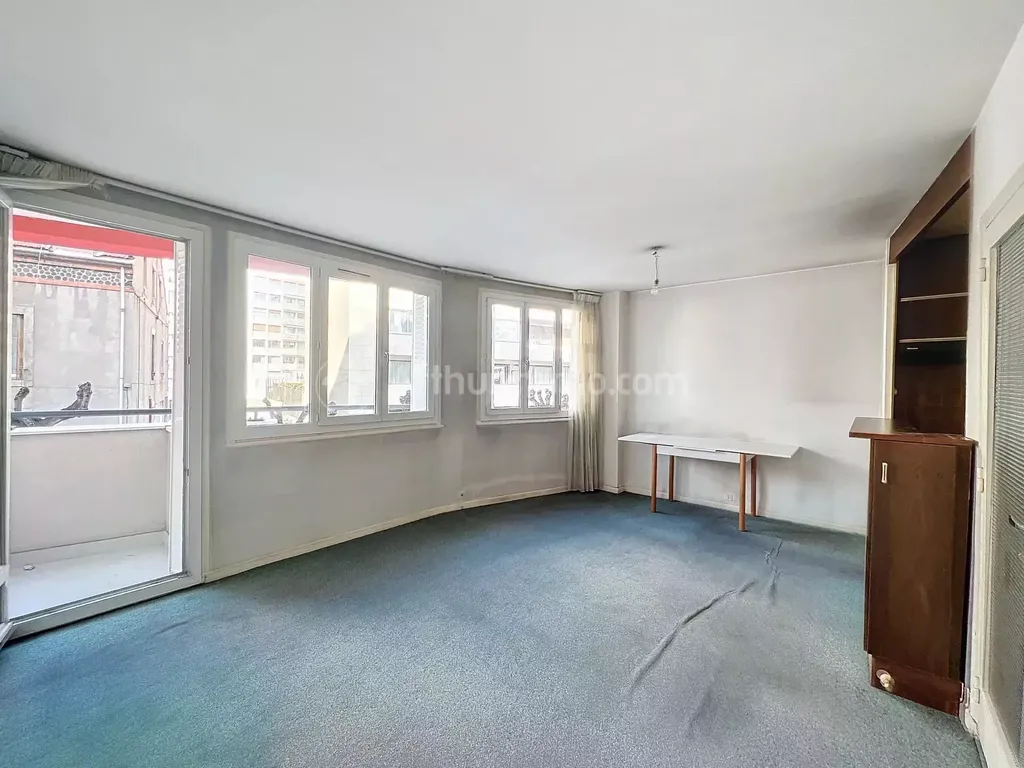 Achat appartement à vendre 3 pièces 56 m² - Clermont-Ferrand