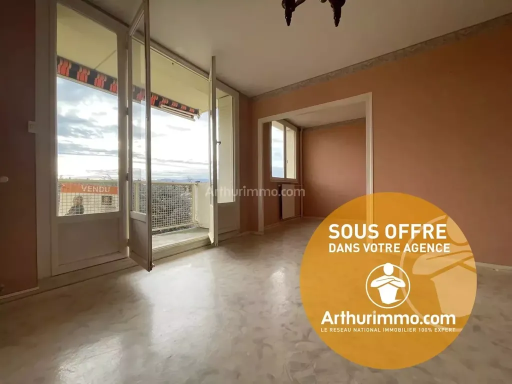 Achat appartement à vendre 4 pièces 71 m² - Villerest