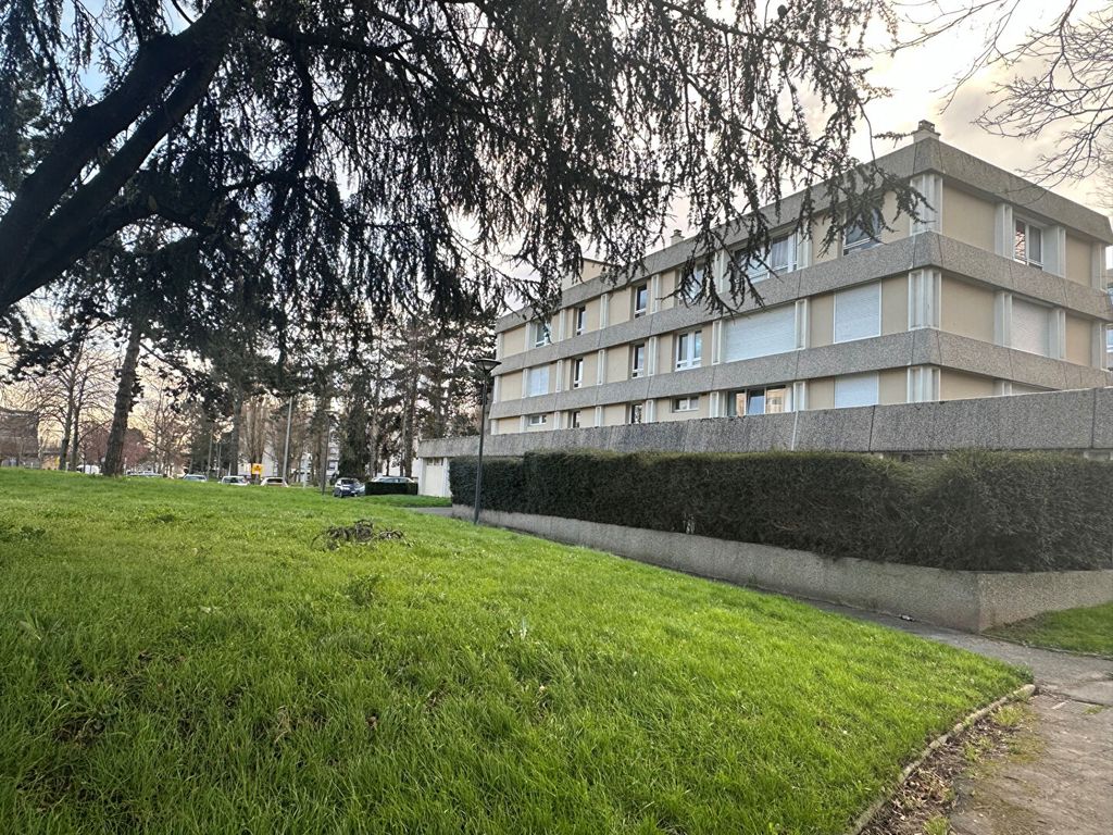 Achat appartement à vendre 2 pièces 52 m² - Hérouville-Saint-Clair