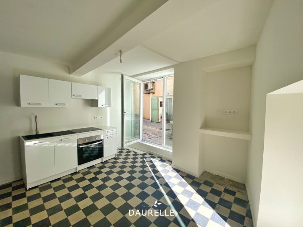 Achat appartement à vendre 2 pièces 32 m² - Châteaurenard