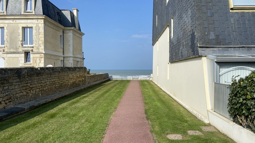 Achat appartement à vendre 2 pièces 48 m² - Bernières-sur-Mer