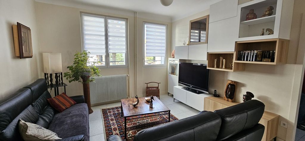 Achat maison à vendre 4 chambres 165 m² - Vichy