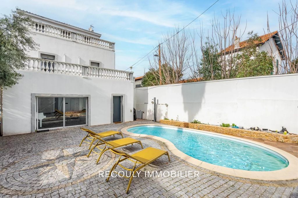 Achat maison à vendre 5 chambres 247 m² - Marseille 13ème arrondissement