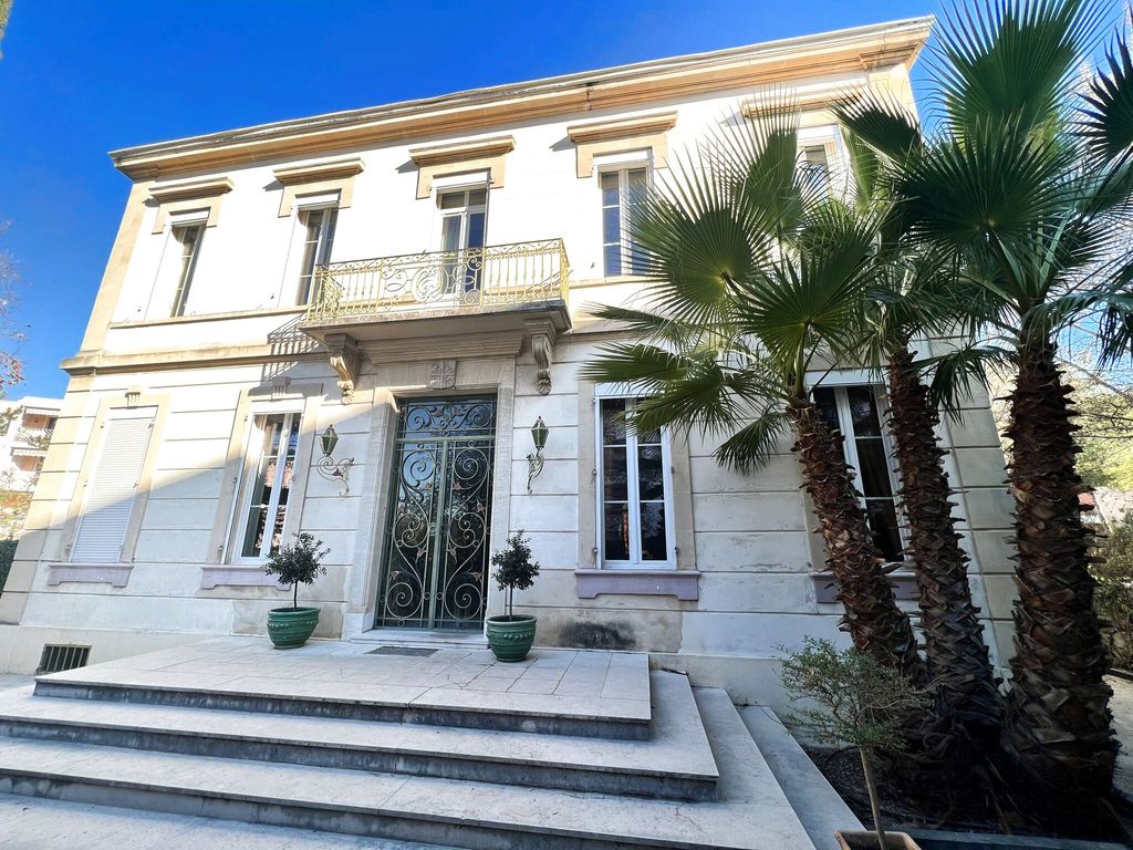 Achat maison à vendre 4 chambres 240 m² - Marseille 9ème arrondissement