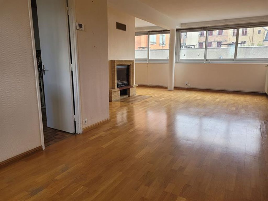 Achat appartement à vendre 3 pièces 88 m² - Valenciennes