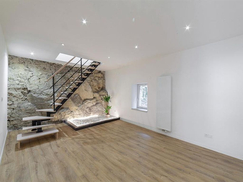 Achat appartement à vendre 6 pièces 232 m² - Besançon