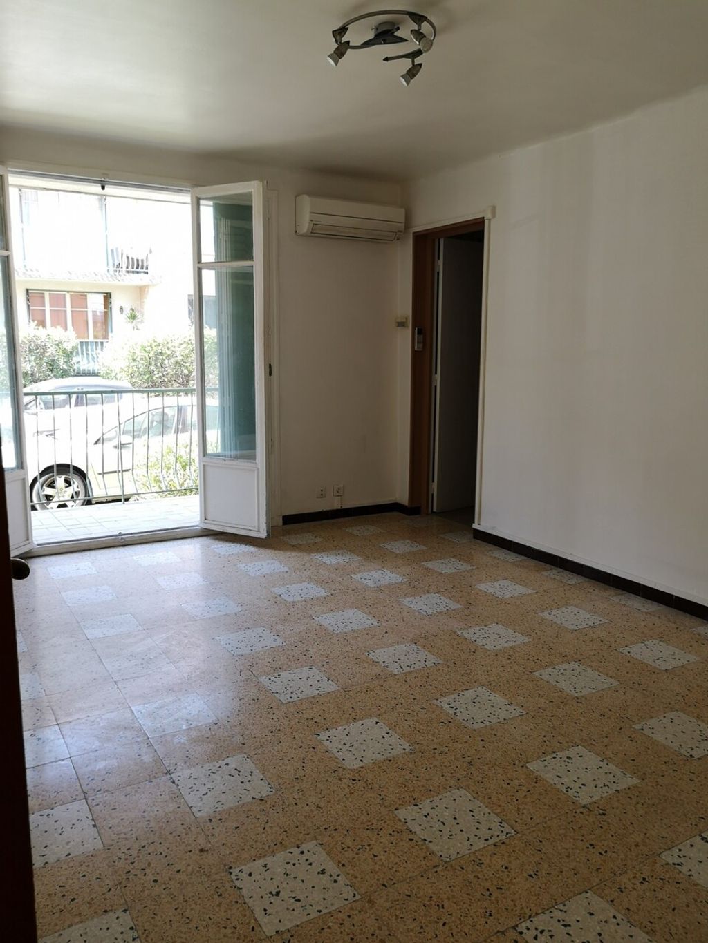Achat appartement à vendre 2 pièces 48 m² - Istres