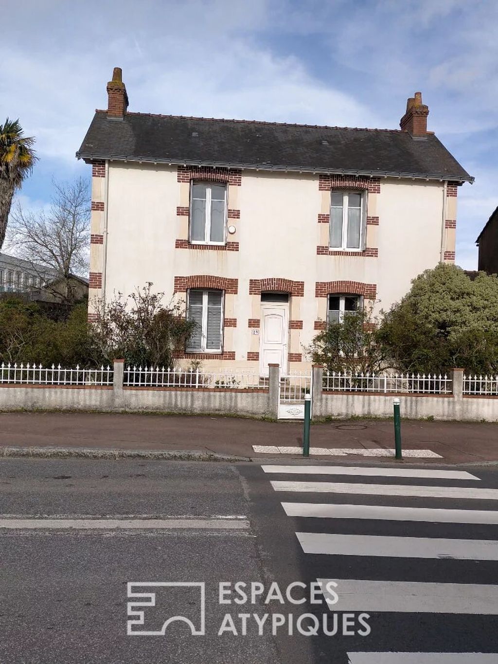 Achat maison à vendre 4 chambres 204 m² - Sainte-Luce-sur-Loire