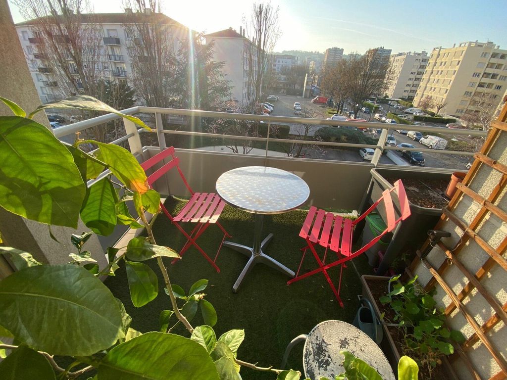 Achat appartement à vendre 3 pièces 73 m² - Lyon 7ème arrondissement