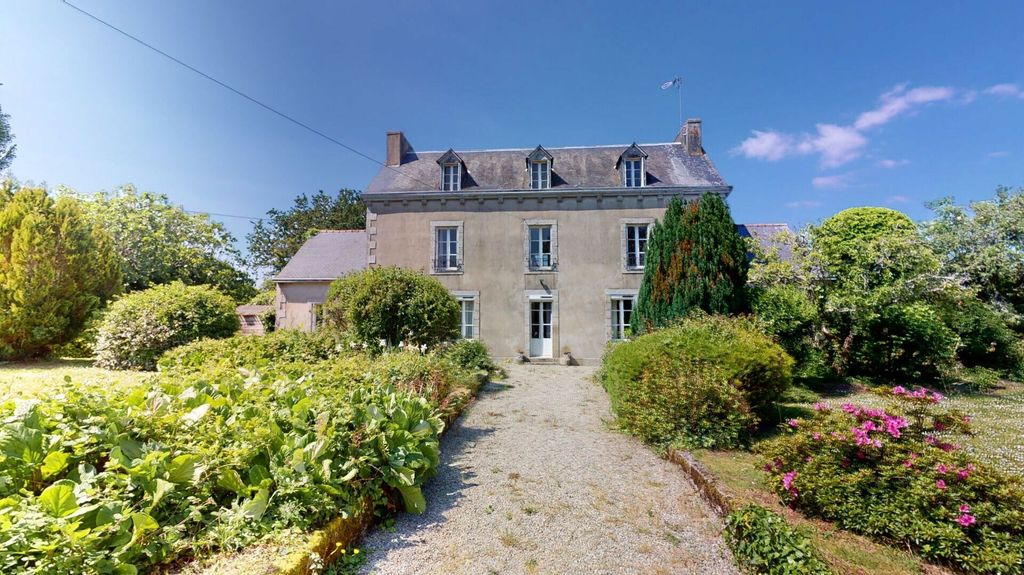 Achat maison à vendre 4 chambres 159 m² - Concarneau