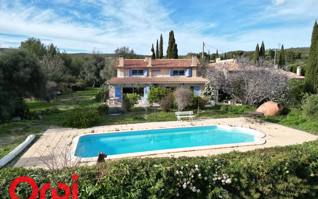 Achat maison à vendre 4 chambres 210 m² - Le Castellet