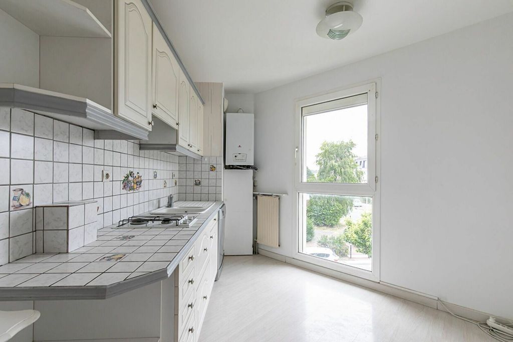 Achat appartement à vendre 3 pièces 62 m² - Noiseau