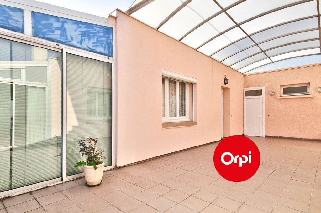 Achat appartement à vendre 4 pièces 123 m² - Saint-Priest