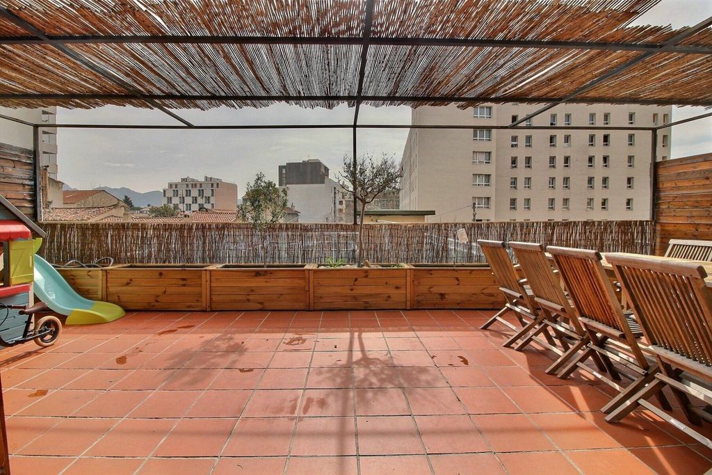 Achat appartement 5 pièce(s) Marseille 10ème arrondissement