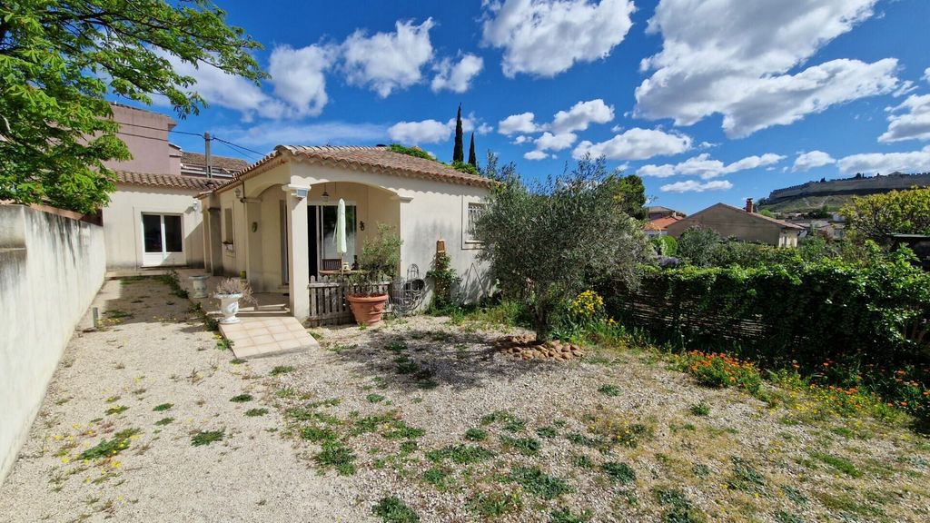 Achat maison à vendre 2 chambres 85 m² - Villeneuve-lès-Avignon