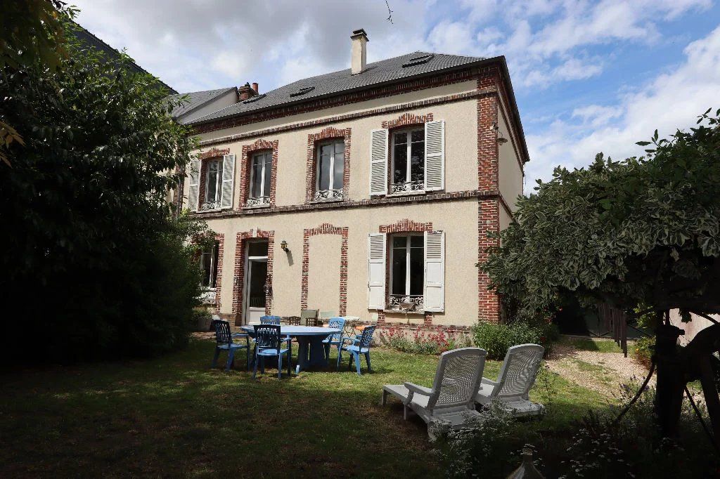 Achat maison à vendre 5 chambres 170 m² - Évreux