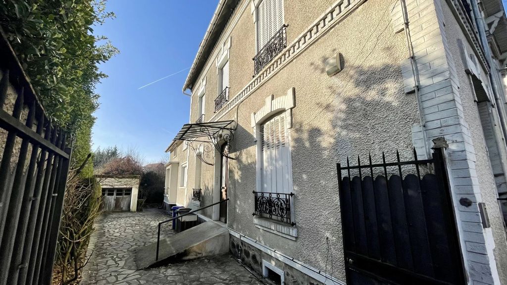 Achat maison à vendre 5 chambres 180 m² - Le Raincy