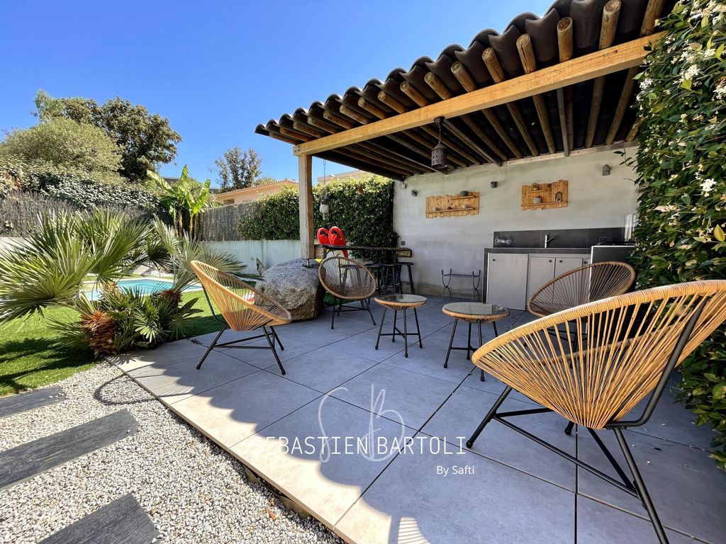 Achat maison à vendre 3 chambres 126 m² - Porto-Vecchio