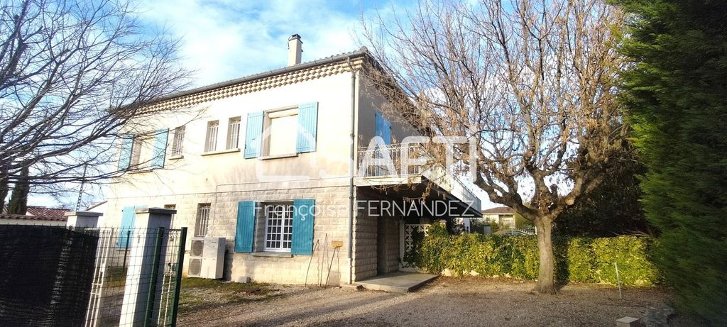 Achat maison à vendre 7 chambres 290 m² - Pernes-les-Fontaines