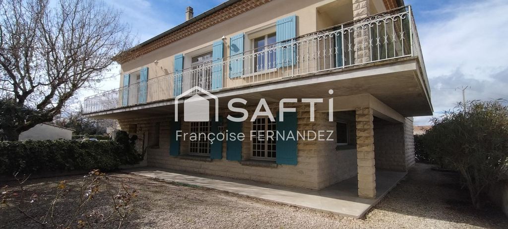 Achat maison à vendre 7 chambres 290 m² - Pernes-les-Fontaines