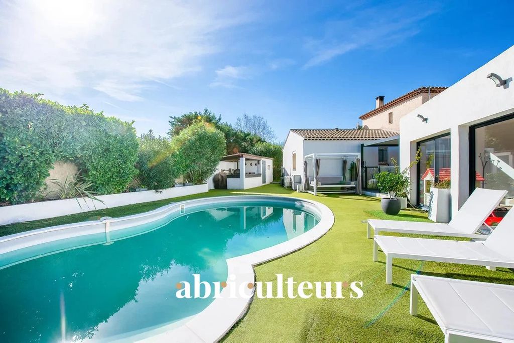 Achat maison à vendre 4 chambres 240 m² - Marseille 12ème arrondissement