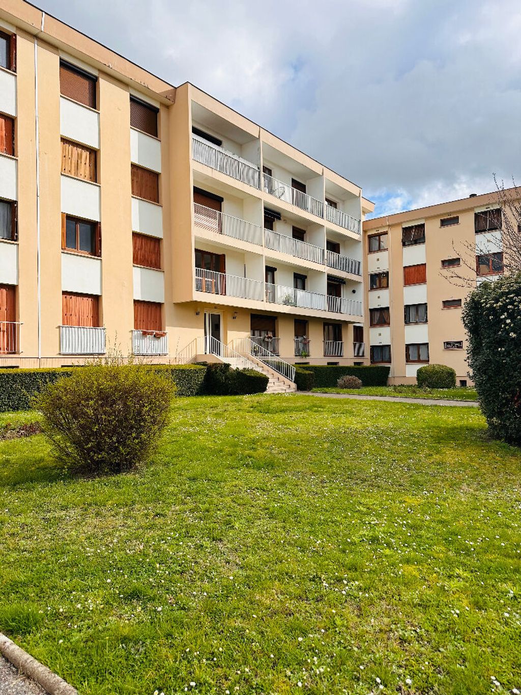 Achat appartement à vendre 4 pièces 81 m² - Sens