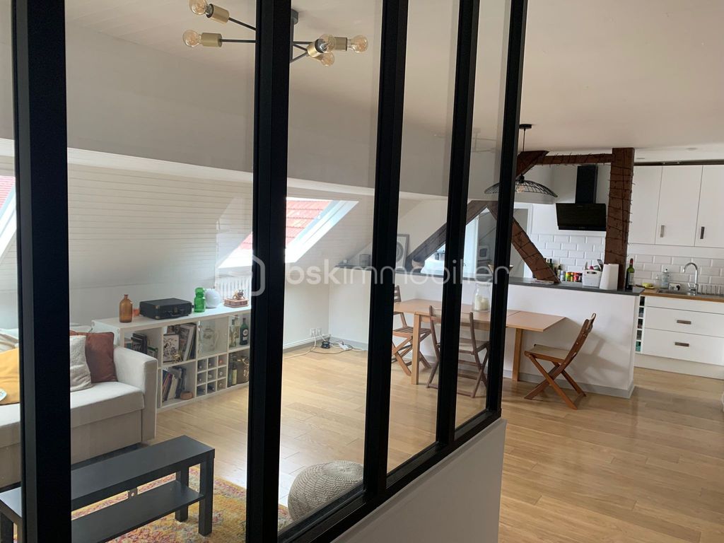 Achat appartement à vendre 3 pièces 78 m² - Lons-le-Saunier