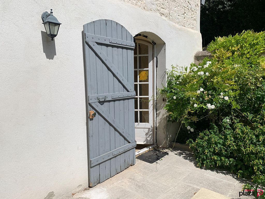 Achat maison à vendre 2 chambres 77 m² - Les Baux-de-Provence