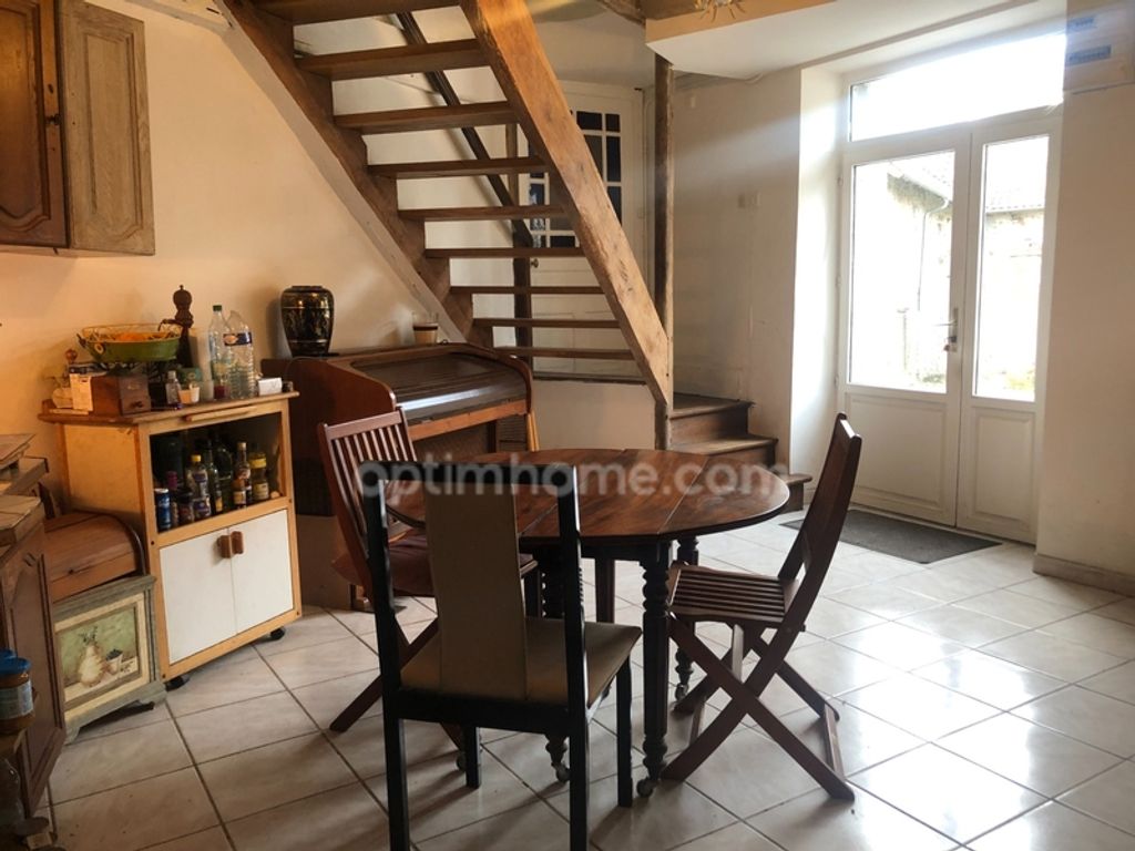 Achat maison à vendre 3 chambres 163 m² - La Jonchère-Saint-Maurice