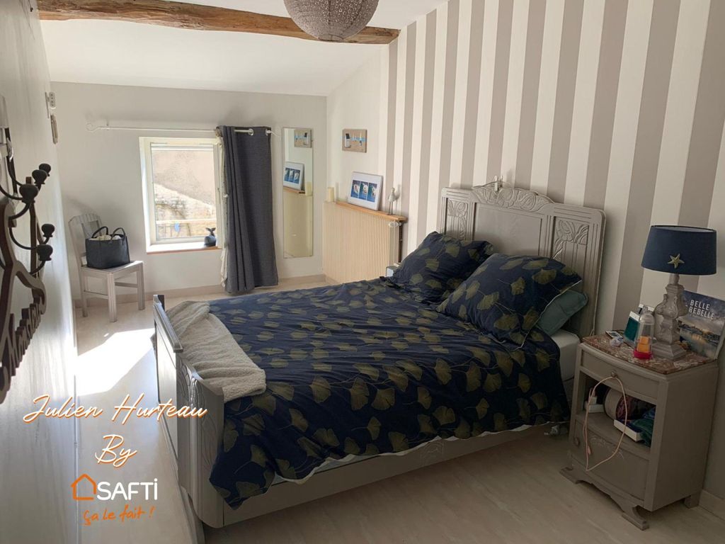 Achat maison à vendre 5 chambres 220 m² - Épannes