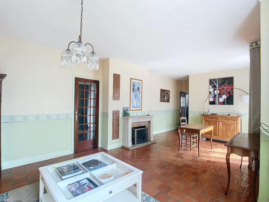 Achat maison à vendre 5 chambres 150 m² - Saint-Avertin