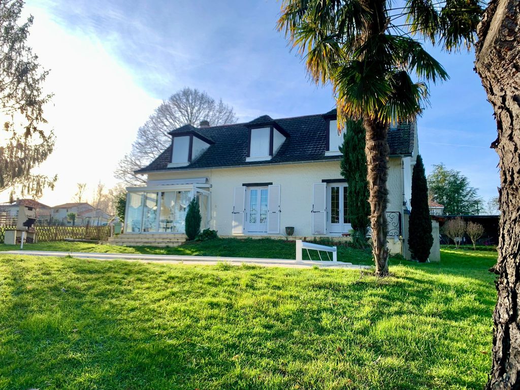 Achat maison à vendre 4 chambres 154 m² - Ribérac