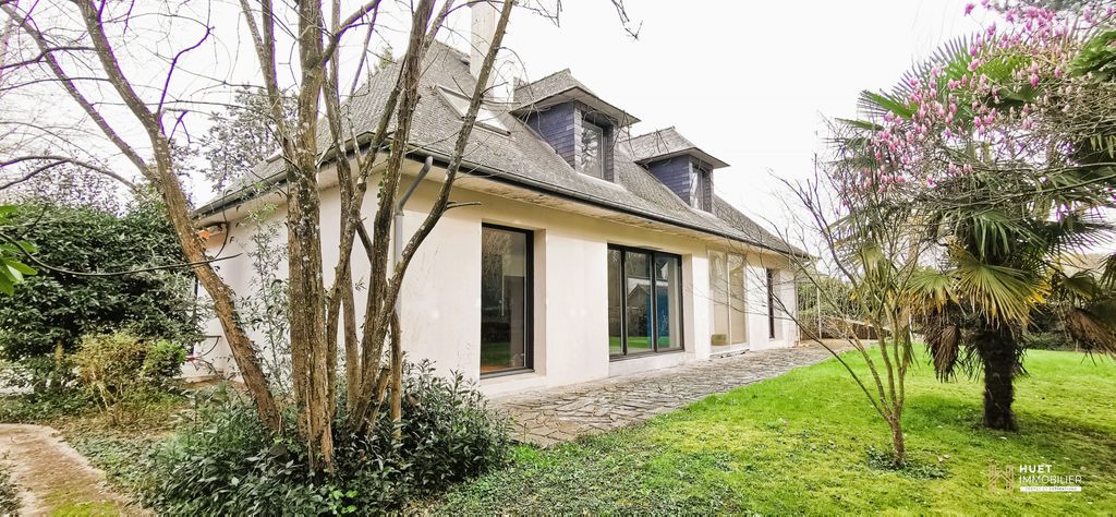 Achat maison à vendre 6 chambres 211 m² - Guichen