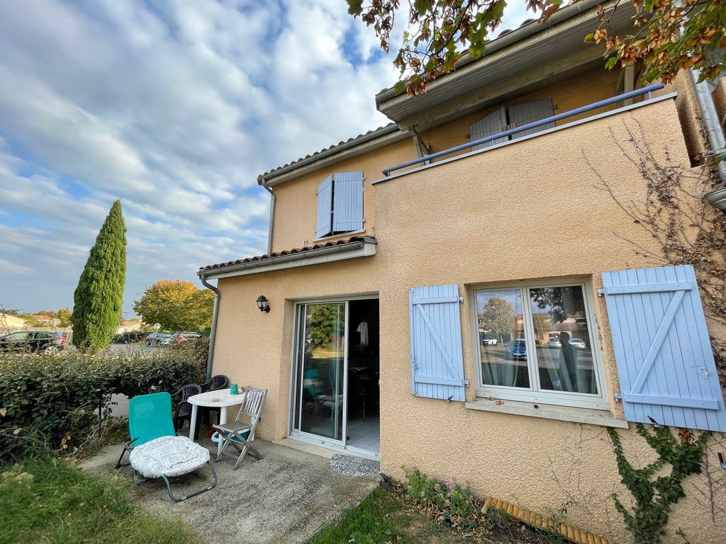 Achat maison à vendre 2 chambres 74 m² - Lherm