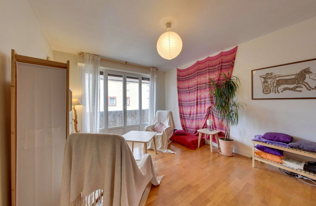 Achat appartement à vendre 2 pièces 49 m² - Grenoble